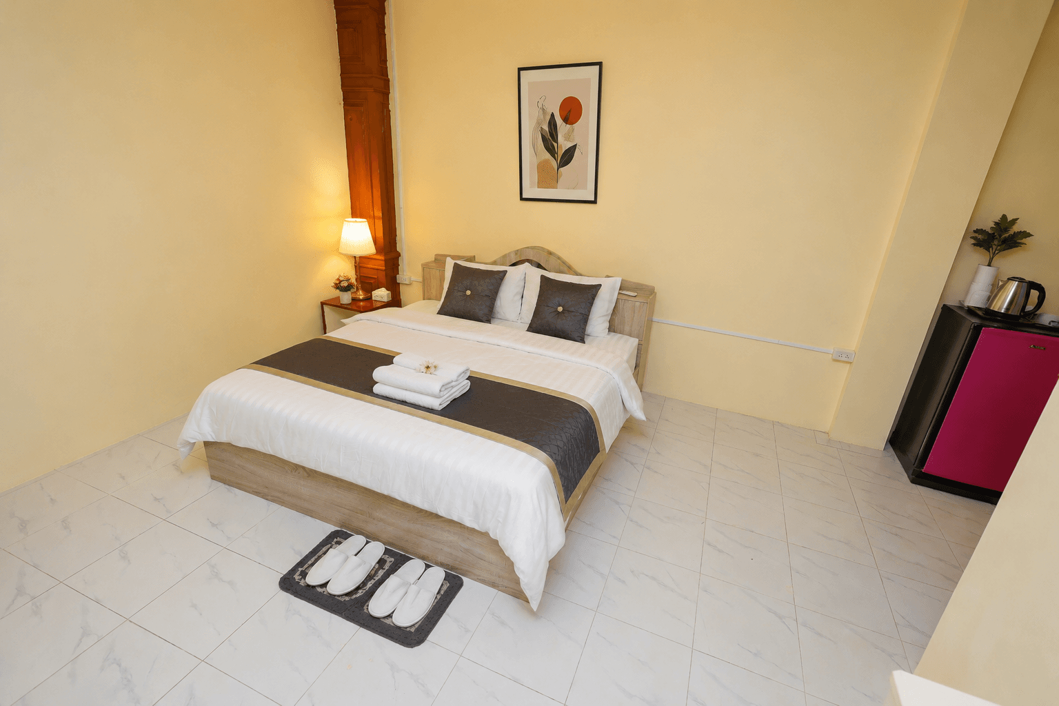 Standard Twin Room